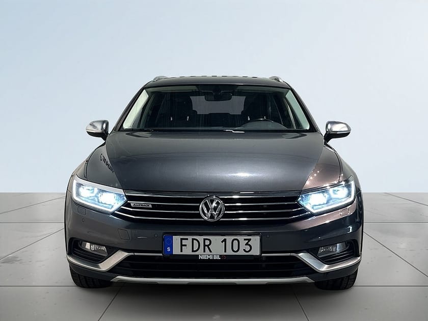 Bild 2 av Volkswagen Passat Alltrack 2.0 TDI 240hk AWD Drag Kamera Dvärm SoV