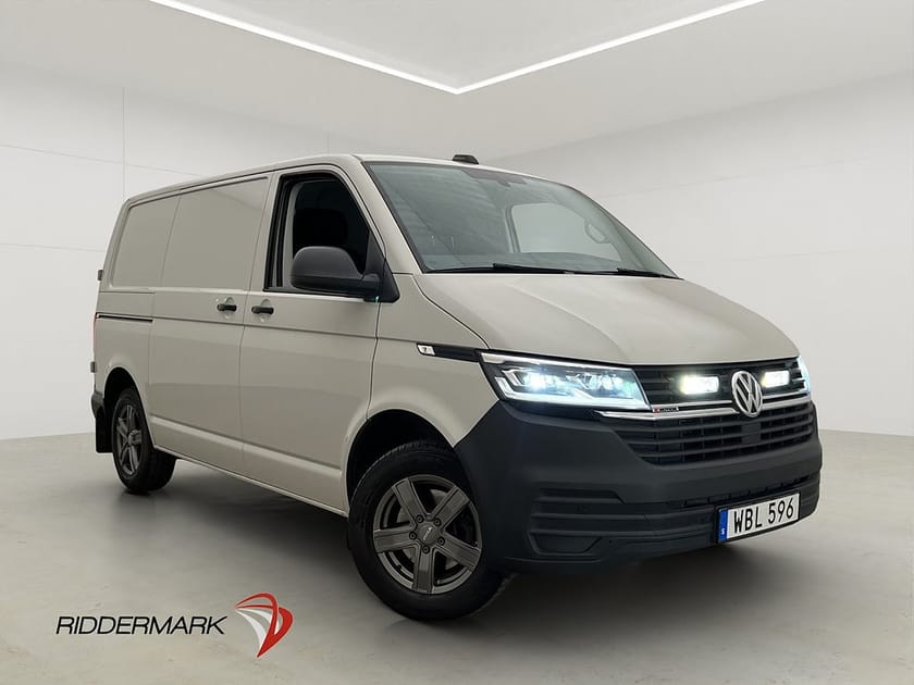 Bild 1 av Volkswagen Transporter 4M Värm LED Drag Kamera CARPLAY Moms