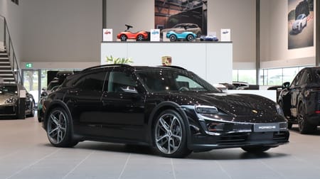 Porsche Taycan 4 Cross Turismo
