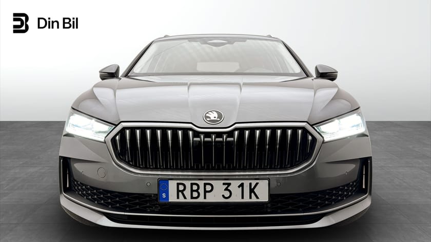 Bild 4 av Škoda Superb iV Kombi Selection 204 DSG /Drag/Vinterpaket