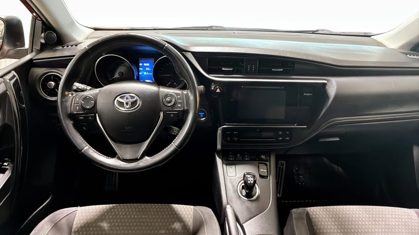 Bild 4 av Toyota Auris Touring Sports Hybrid 136hk Touch & Go Edition Värmare GPS B-kamera