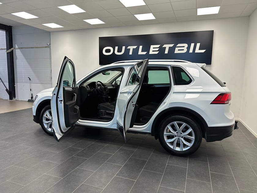 Bild 3 av Volkswagen Tiguan 2.0 TDI 150hk 4Motion Base Drag Värmare Carplay