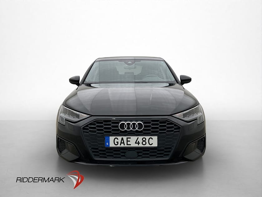 Bild 2 av Audi A3 Sportback 35 TFSI Comfort Cockpit Sensorer CarPlay