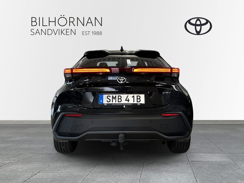 Bild 4 av Toyota C-HR Hybrid AWD-i 2,0 AWD Style Teknikpaket Drag Vinterhjul Mvg