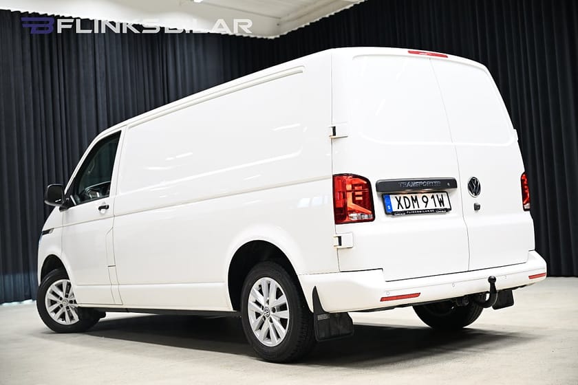 Bild 4 av Volkswagen Transporter 2.0 TDI 110HK L2 Nedlackad|LED|Inredning|GPS|Backkamera
