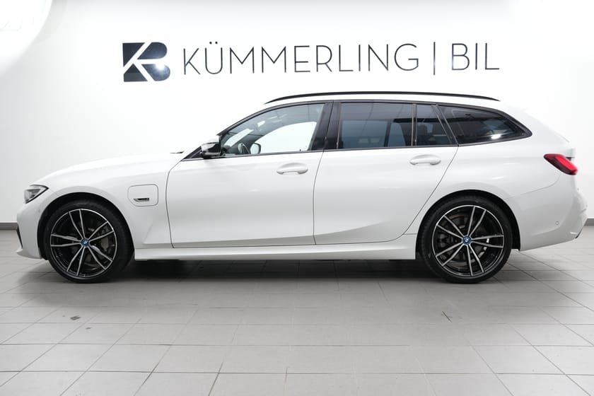 Bild 2 av BMW 330e xDrive Touring