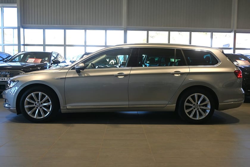 Bild 2 av Volkswagen Passat Sportscombi SC TDI 190hk 4Motion GT Executive Drag Värmare