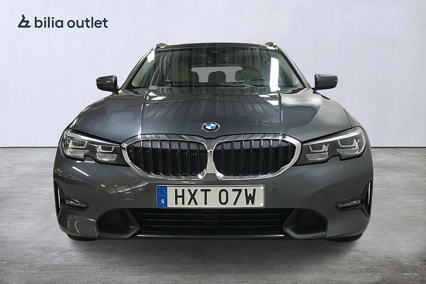 Bild 3 av BMW 320d xDrive Touring Steptronic Sport line 190hk Cockpit Navi