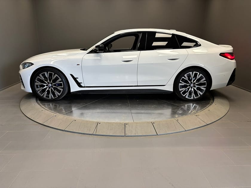 Bild 2 av BMW i4 M50 xDrive Gran Coupé M Sport