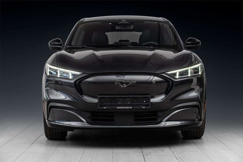 Bilde 3 av Ford Mustang Mach-E Standard Range AWD Teknologipakke+//Dark Matter