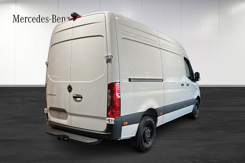 Bild 4 av Mercedes-Benz eSprinter 414 81 kWh
