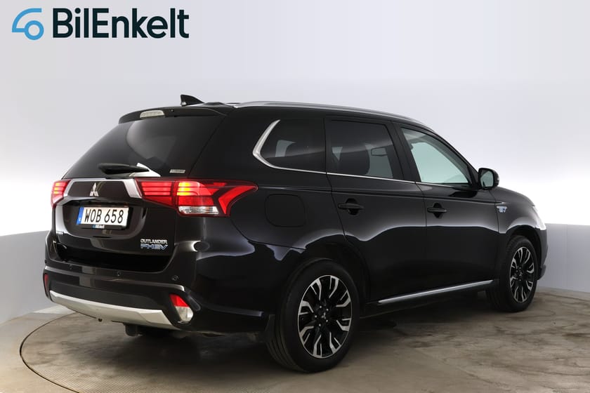 Bild 3 av Mitsubishi Outlander PHEV 4WD Business Drag Kamera Läder