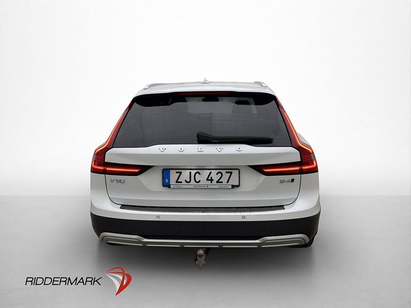 Bild 5 av Volvo V90 Cross Country B4 AWD VOC Pano B&W 360° Skinn Drag
