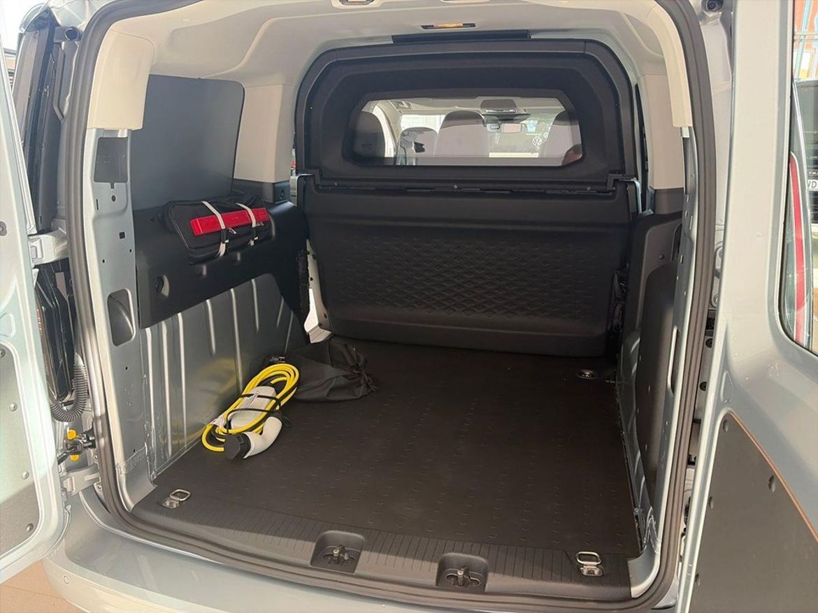 Volkswagen Transportbilar Volkswagen Caddy Maxi eHybrid — bild 14