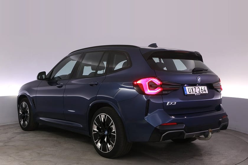 Bild 4 av BMW iX3 M Sport Charged Plus Pano HUD 360 H/K Elstol Drag