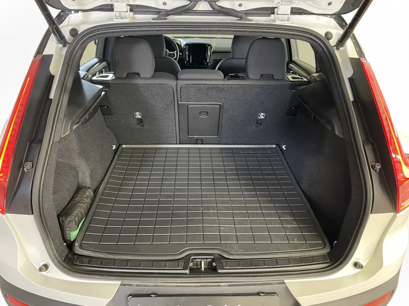 Bild 10 av 17 – Volvo XC40 Recharge Core Edition