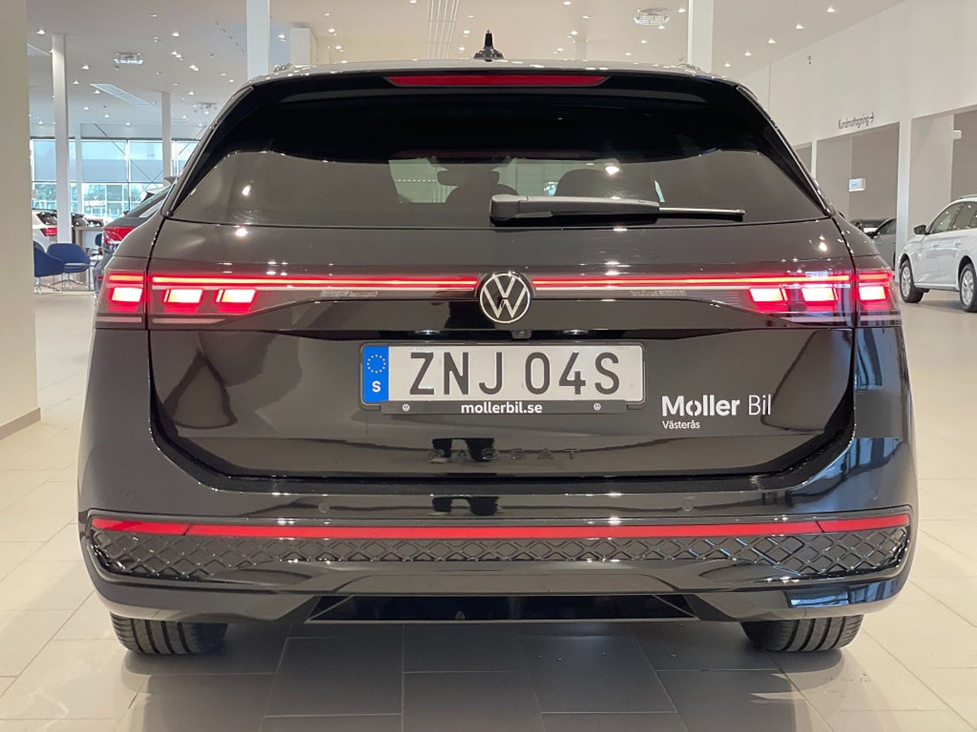 Volkswagen Passat Variant eHybrid 2025, bild 6/10