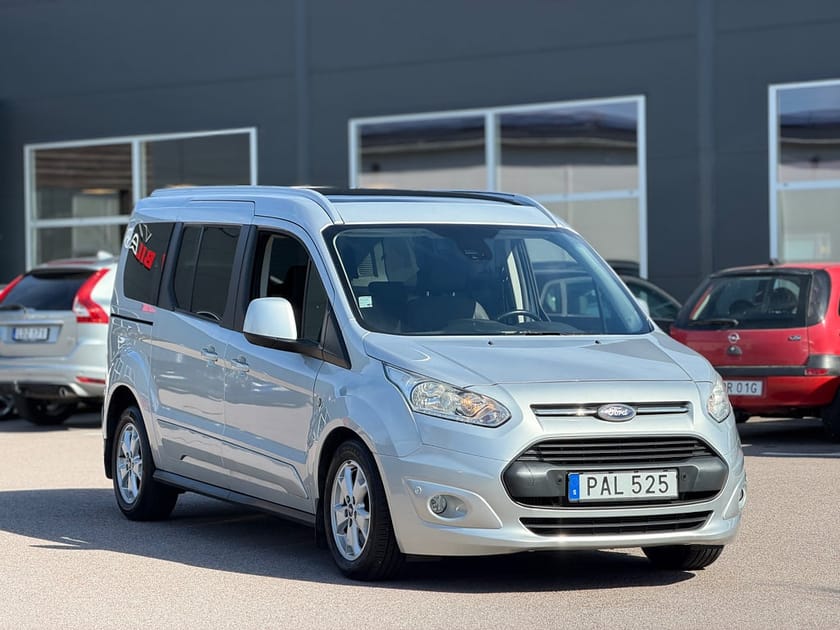 Bild 4 av Ford Grand Tourneo Connect Tourneo 7-sits B-Kamera Pano Drag
