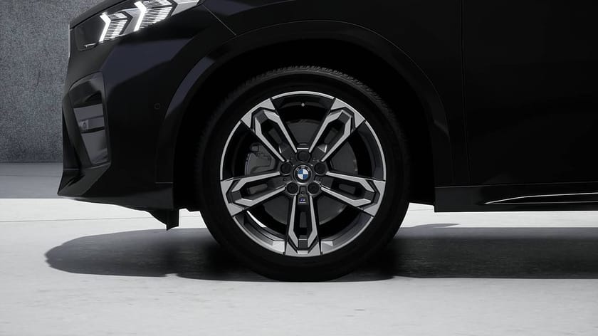 Bild 4 av BMW iX2 xDrive30 4,95 ränta M Sport Drag Rattvärme Drive Assist