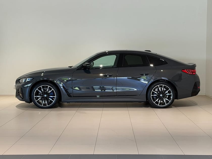Bild 2 av BMW i4 M60 xDrive Gran Coupé xDrive, M-Sport,Panorama,Drag,Driving Assistant Pro
