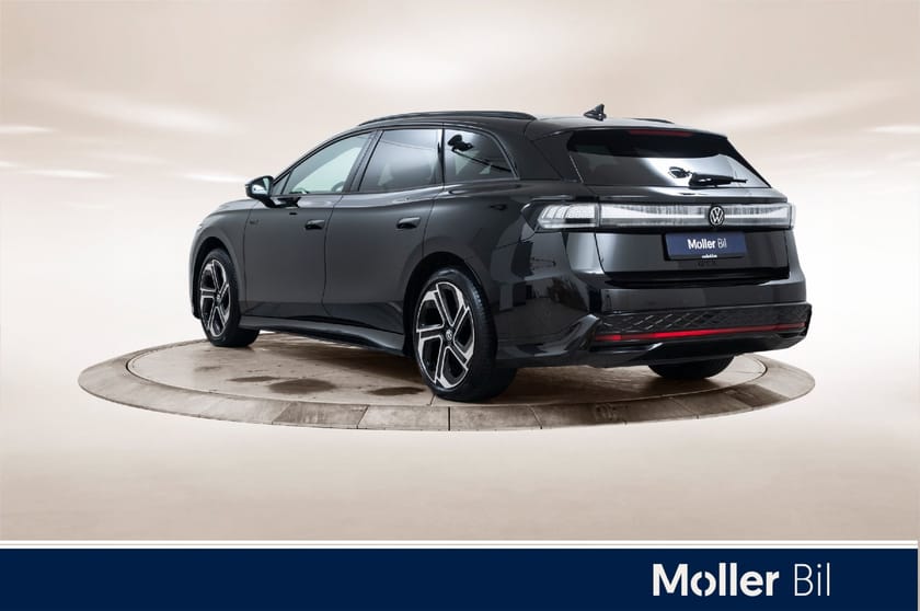 Bilde 3 av Volkswagen ID.7 GTX Tourer