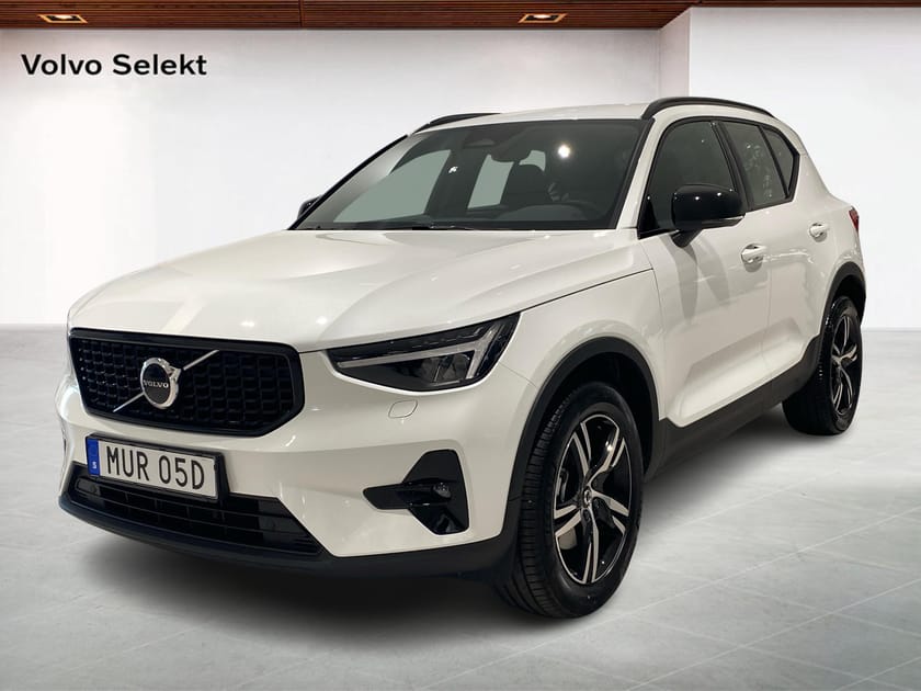 Bild 1 av Volvo XC40 B3 FWD Bensin Plus Dark