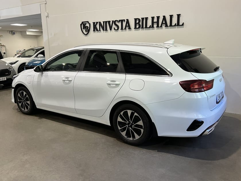 Bild 2 av Kia Ceed Sportswagon Plug-in Hybrid DCT Advance Moms Drag 141hk