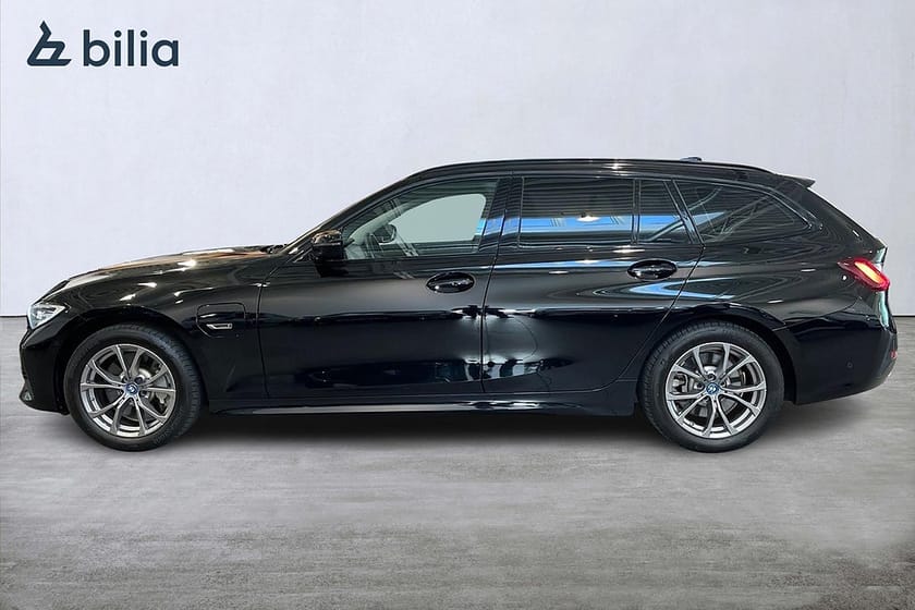 Bild 3 av BMW 330e Touring 