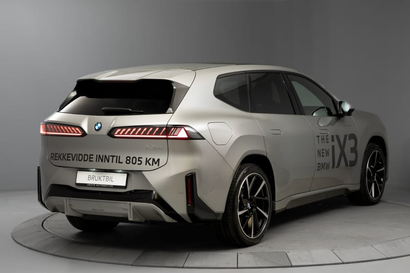 Bilde 4 av BMW iX3 50 xDrive 