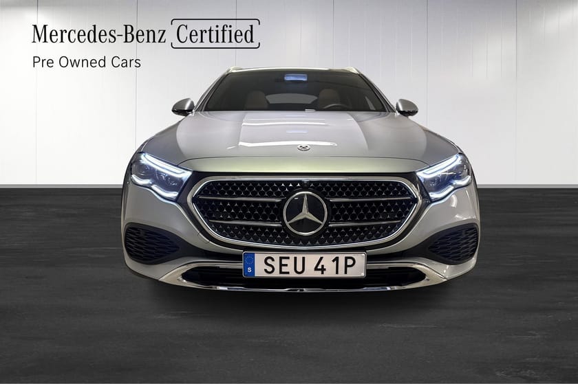 Bild 2 av Mercedes-Benz E 300 d e 4MATIC All-Terrain HeadUp/Pano/Drag/MOMS