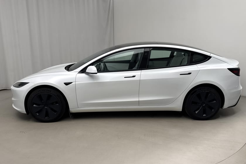 Bild 2 av Tesla Model 3 Long Range AWD Dual Motor Premium