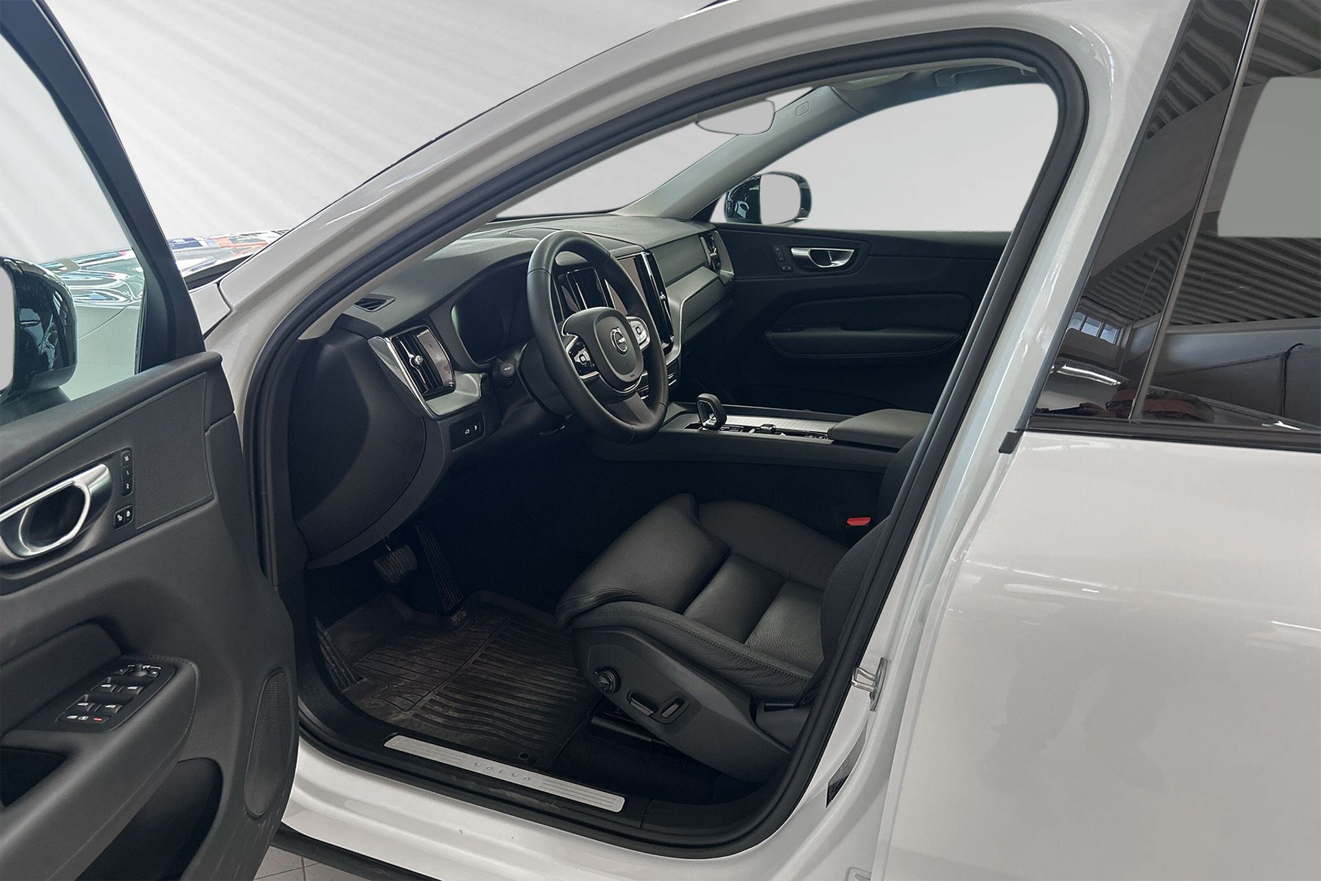 Volvo XC60 2025, bild 7/33