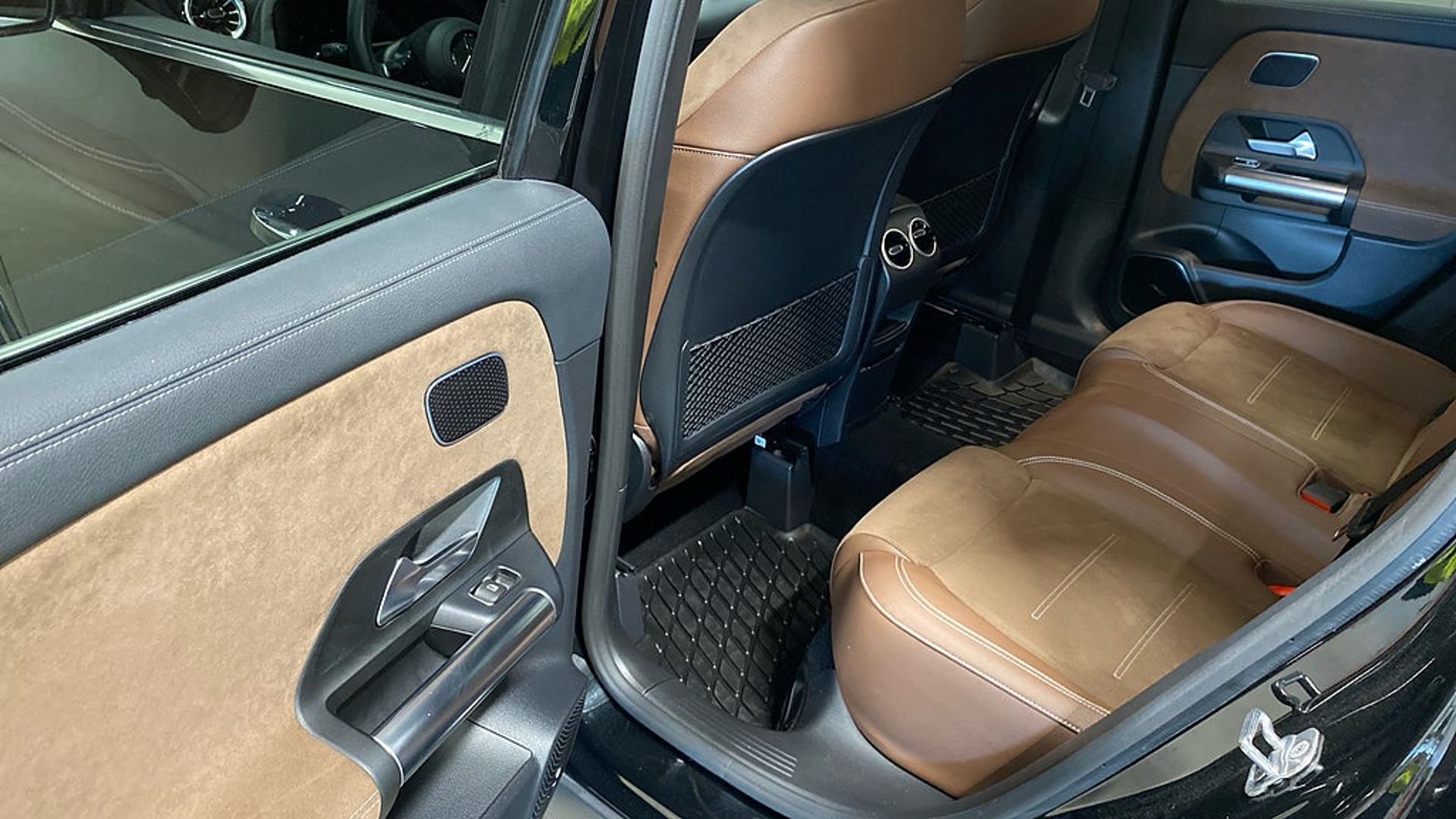 Mercedes-Benz GLA 250 e AMG Line Premium 2026, bild 7/7