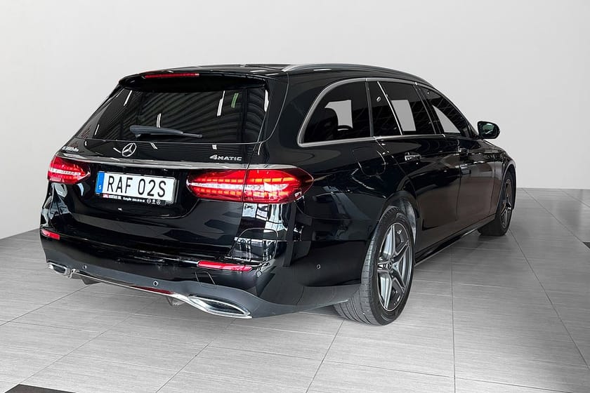 Bild 4 av Mercedes-Benz E 300 T de 4MATIC