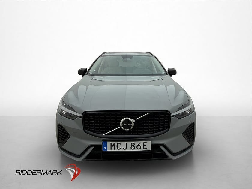 Bild 2 av Volvo XC60 Recharge T6 AWD Plus Dark Pano Värmare Kamera