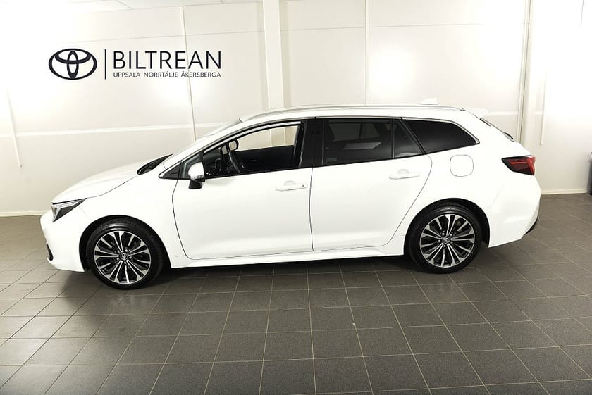 Bild 2 av Toyota Corolla Touring Sports Hybrid 1,8 Kombi Elhybrid Style Pluspaket Backkamera