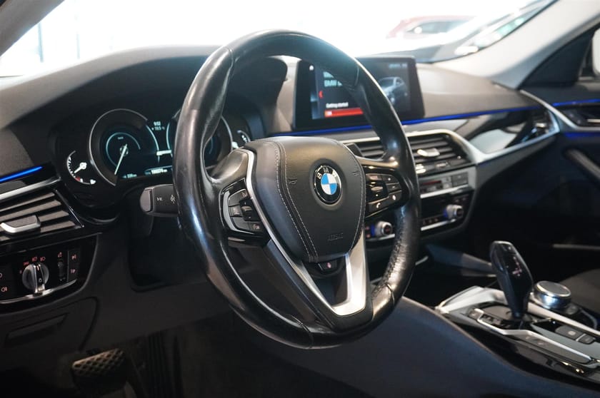 Bild 2 av BMW 530e iPerformance Sedan
