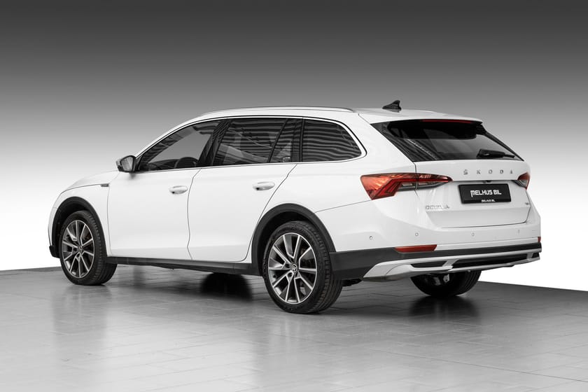 Bilde 5 av Škoda Octavia Scout 200HK 4X4 KROK•MASSASJE•MATRIX•WEBASTO•FRI FRAKT