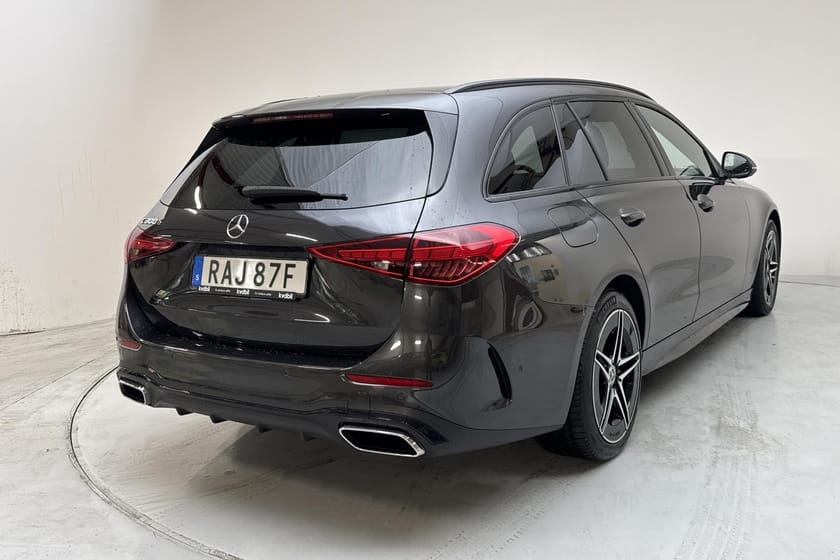 Bild 3 av Mercedes-Benz C 300 T e Kombi S206 333hk AMG Line Night GPS B-Kam