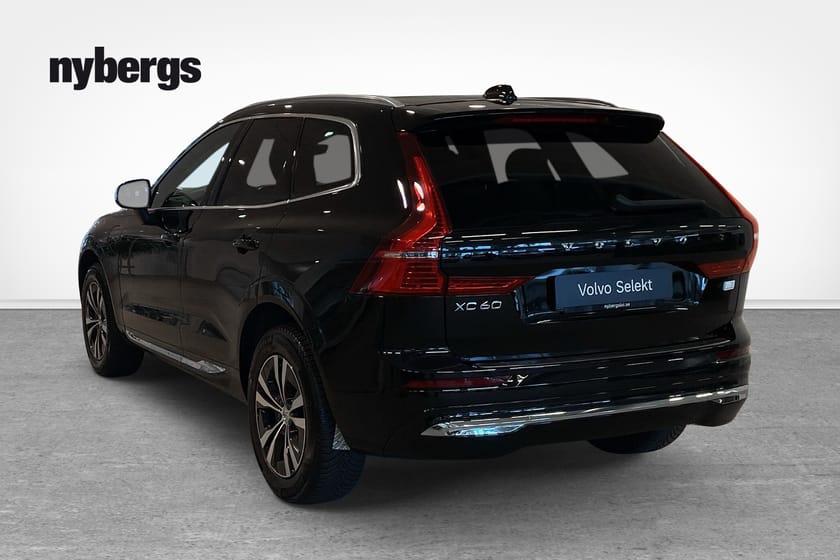Bild 3 av Volvo XC60 Recharge T6 Core Edition,  HarmanKardon, dragkrok, panoramaglastak