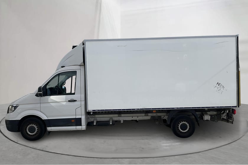 Bild 2 av Volkswagen Crafter Chassi 35 2.0 TDI Volymskåp 177hk Kylbil BG-lyft