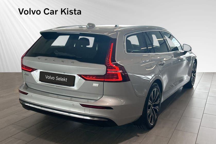 Bild 5 av Volvo V60 Recharge T6 Core Edition BLIS B-Kamera