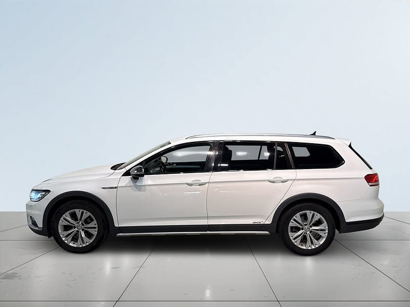 Bild 4 av Volkswagen Passat Alltrack 2.0 TDI 4Motion Drag Dvärm Kamera S/V-hjul