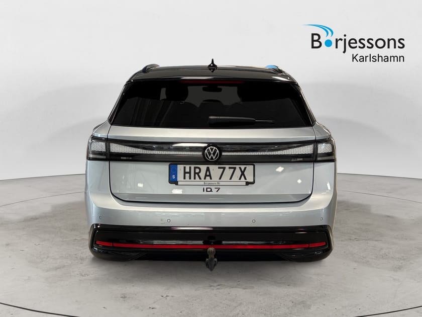 Bild 4 av Volkswagen ID.7 Pro Tourer 77 KWH "Black Style"