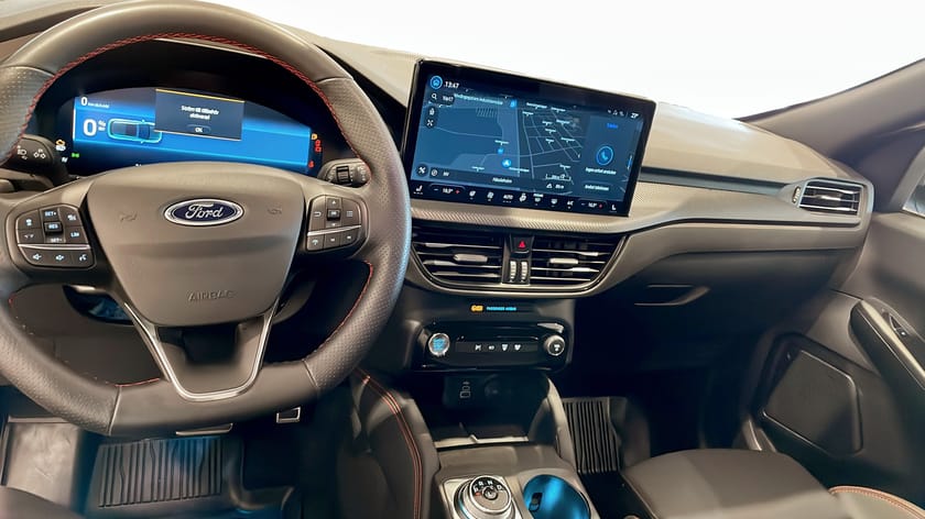 Bild 4 av Ford Kuga Plug-In Hybrid ST-LINE X, 360, DRAG, AGR STOLAR