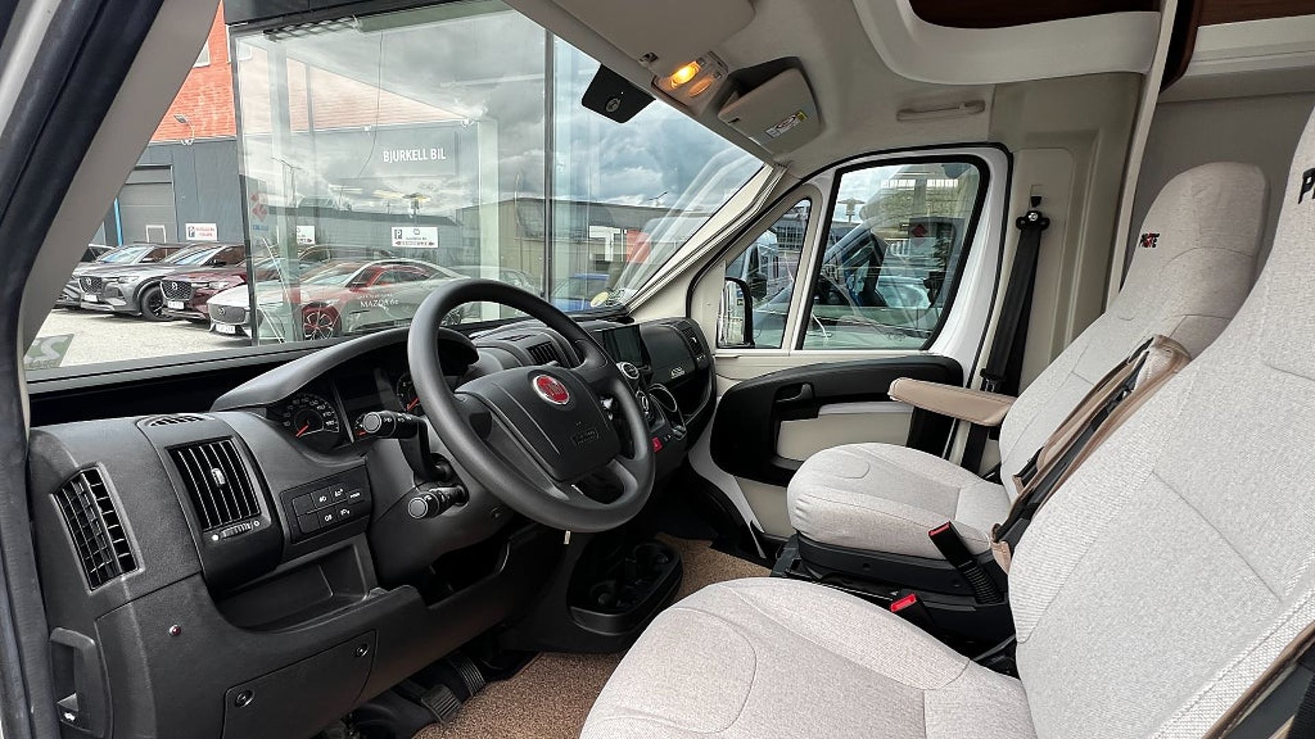 Pilote Campervan Fiat 2.3 MultiJet 2019, bild 6/29