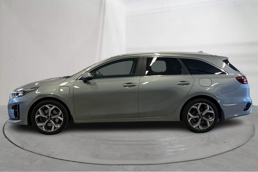 Bild 2 av Kia Ceed Sportswagon Plug-in Hybrid 1.6 PHEV SW (141hk) Advance Plus Panorama
