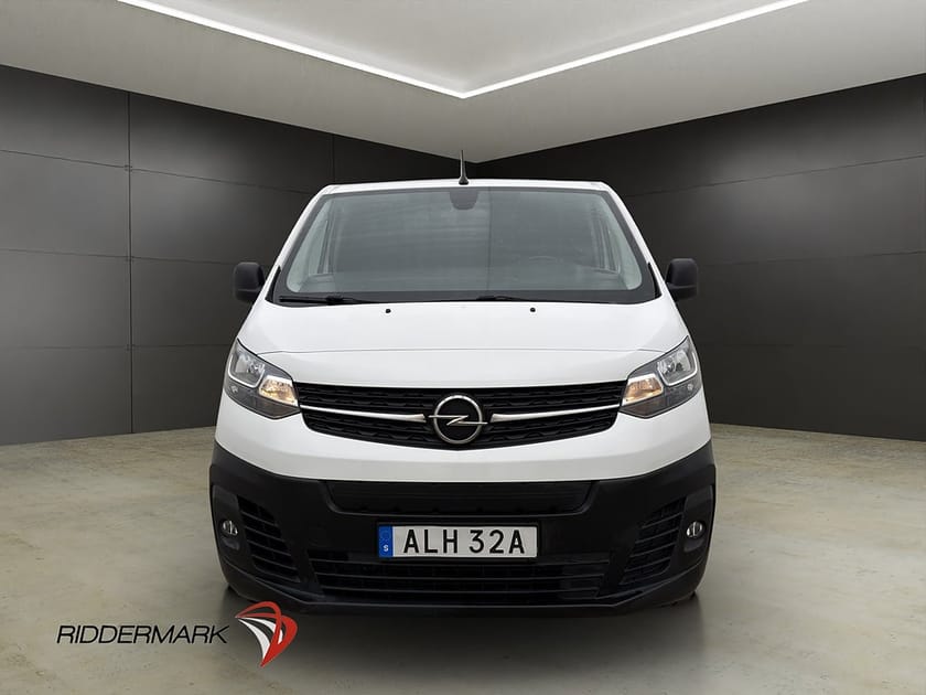 Bild 5 av Opel Vivaro-e Skåpbil L2 136hk B-Kamera 3-Sits Navi CARPLAY Moms