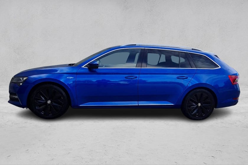 Bilde 2 av Škoda Superb iV Combi L&K - Skinn - Hengerfeste