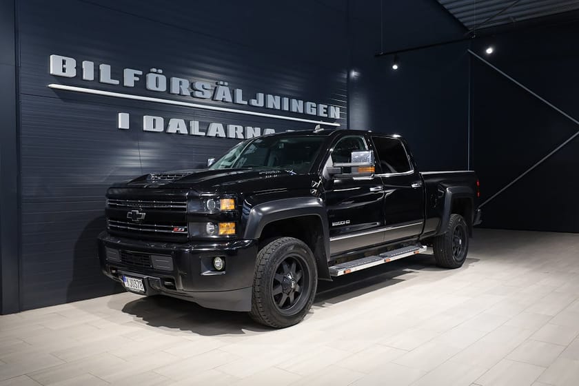 Bild 1 av Chevrolet Silverado 2500 HD Crew Cab 6.6 V8 Duramax 4WD 451hk